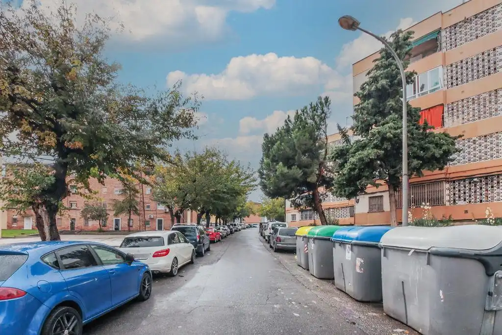 Vista exterior de Casa o xalet en venda en Nuevo Baztán amb Jardí privat i Piscina