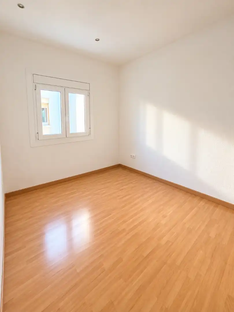 Bedroom of Flat for sale in Barcelona  with Heating