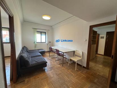 Sala d'estar de Pis en venda en  Madrid Capital amb Terrassa