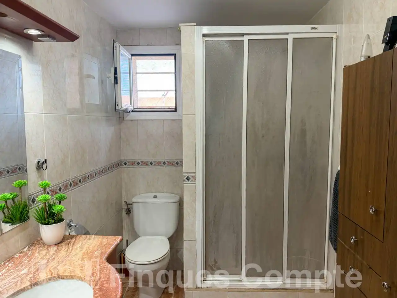 Baño de Piso en venta en Roda de Berà con Aire acondicionado y Terraza
