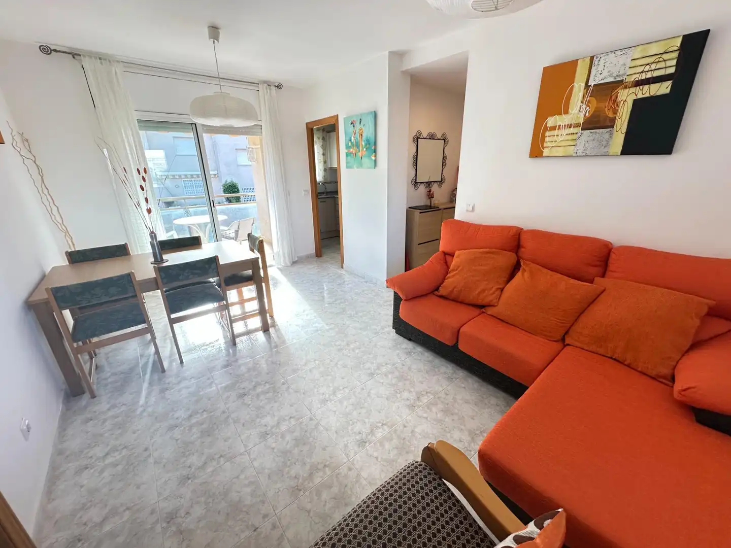 Außenansicht von Wohnungen zum Verkauf in Torredembarra mit Privatgarten, Terrasse und Balkon