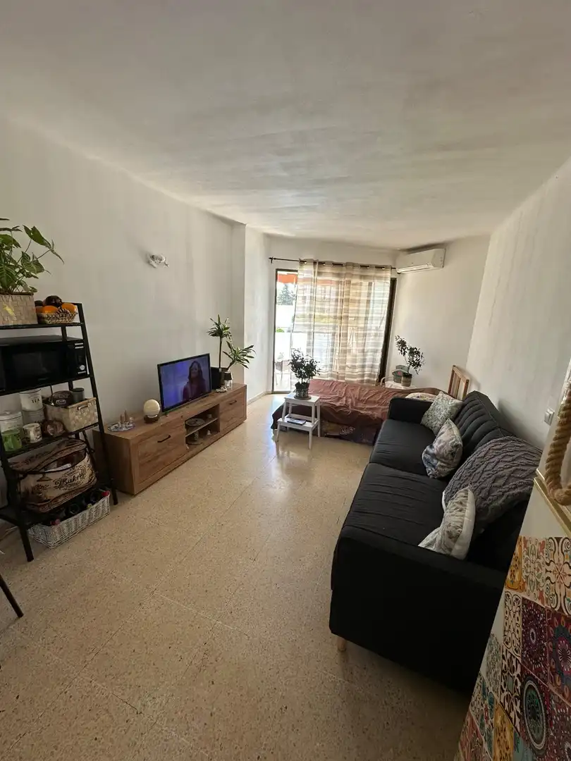 Sala d'estar de Estudi en venda en Calvià amb Aire condicionat, Terrassa i Piscina