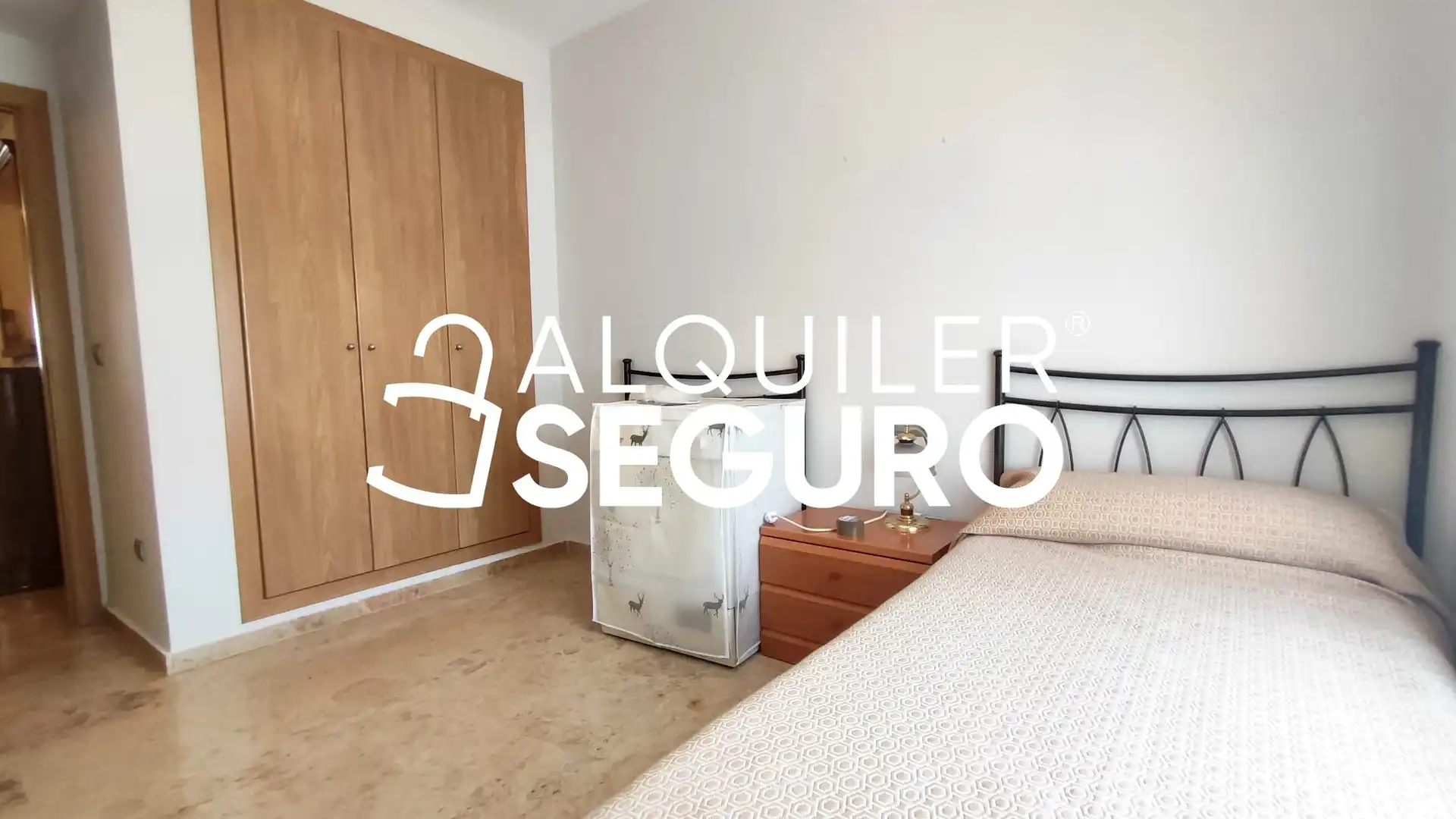 Bedroom of Flat for rent in Torrent  with Air Conditioner, Terrace and Storage room