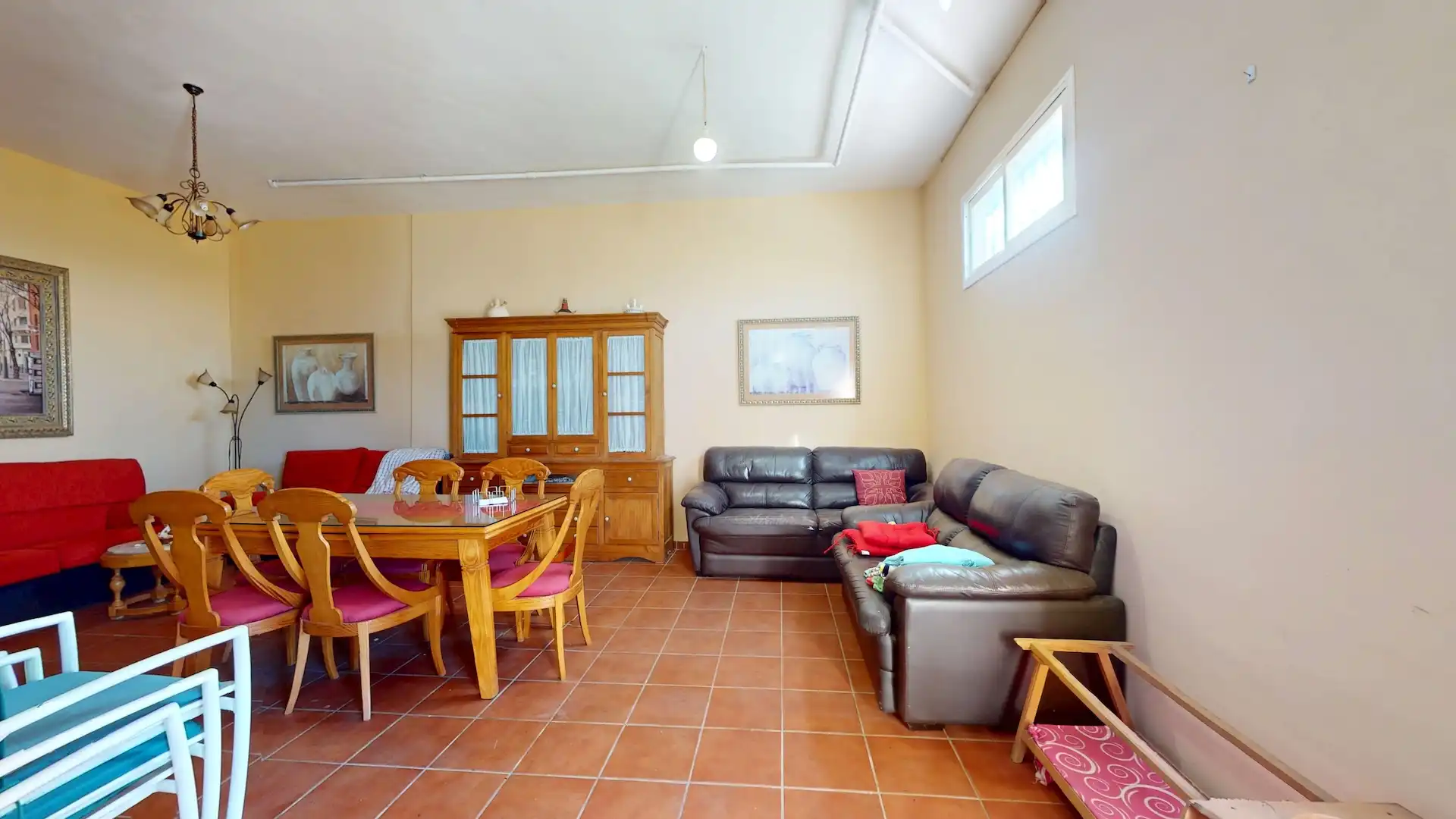 Sala d'estar de Casa o xalet en venda en Periurbano Este - Campiña