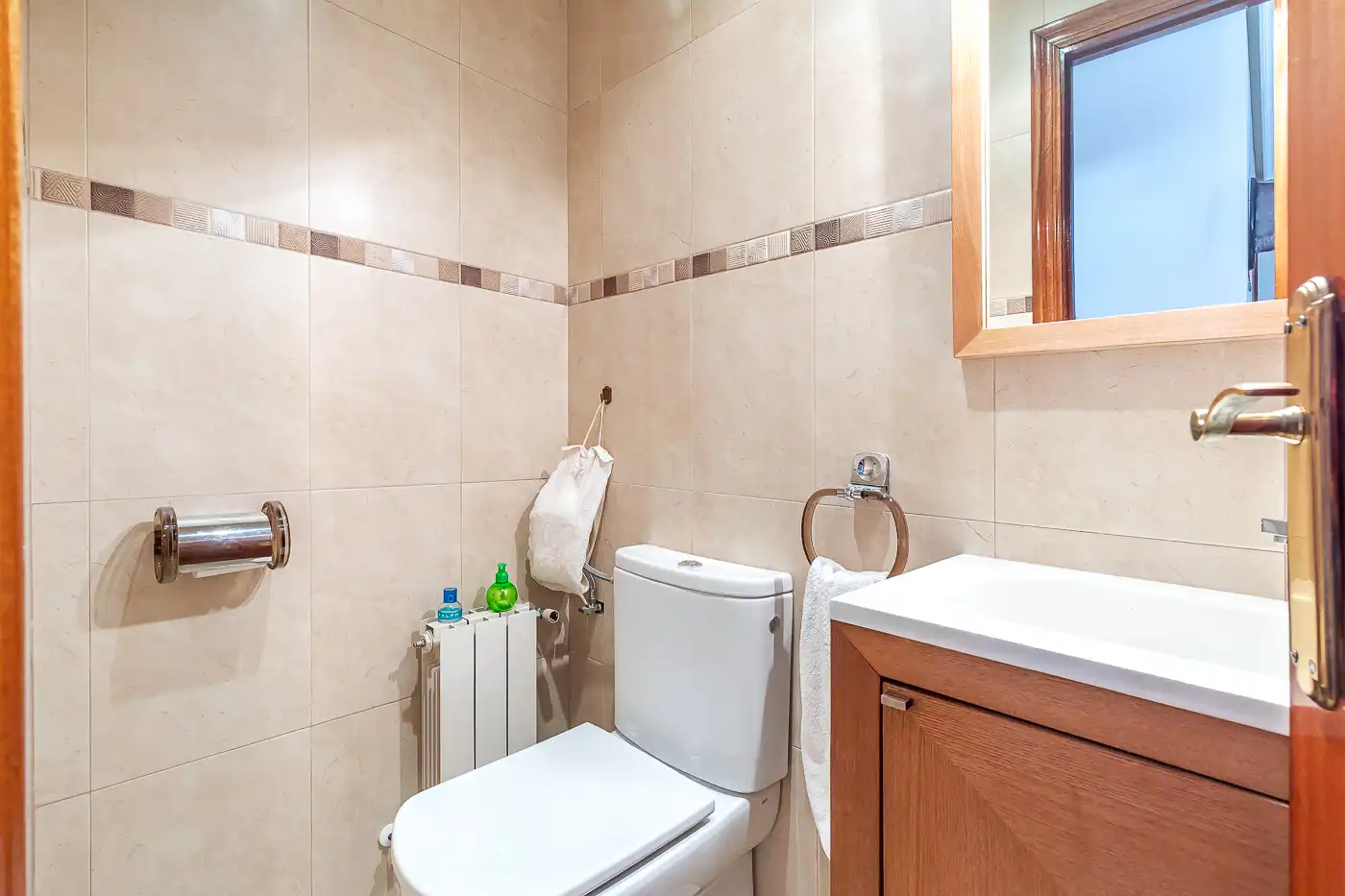Baño de Dúplex en venta en Madrid con Calefacción y Terraza