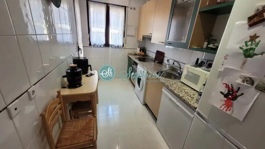 Cuina de Casa o xalet en venda en Segovia amb Calefacció, Parquet i Terrassa