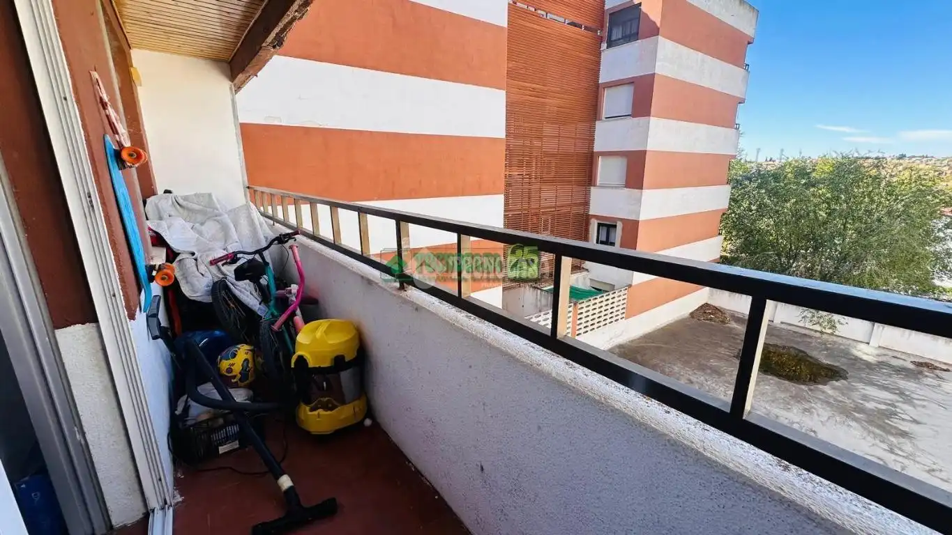 Pis amb piscina en venda a Olías del Rey, imagen 6