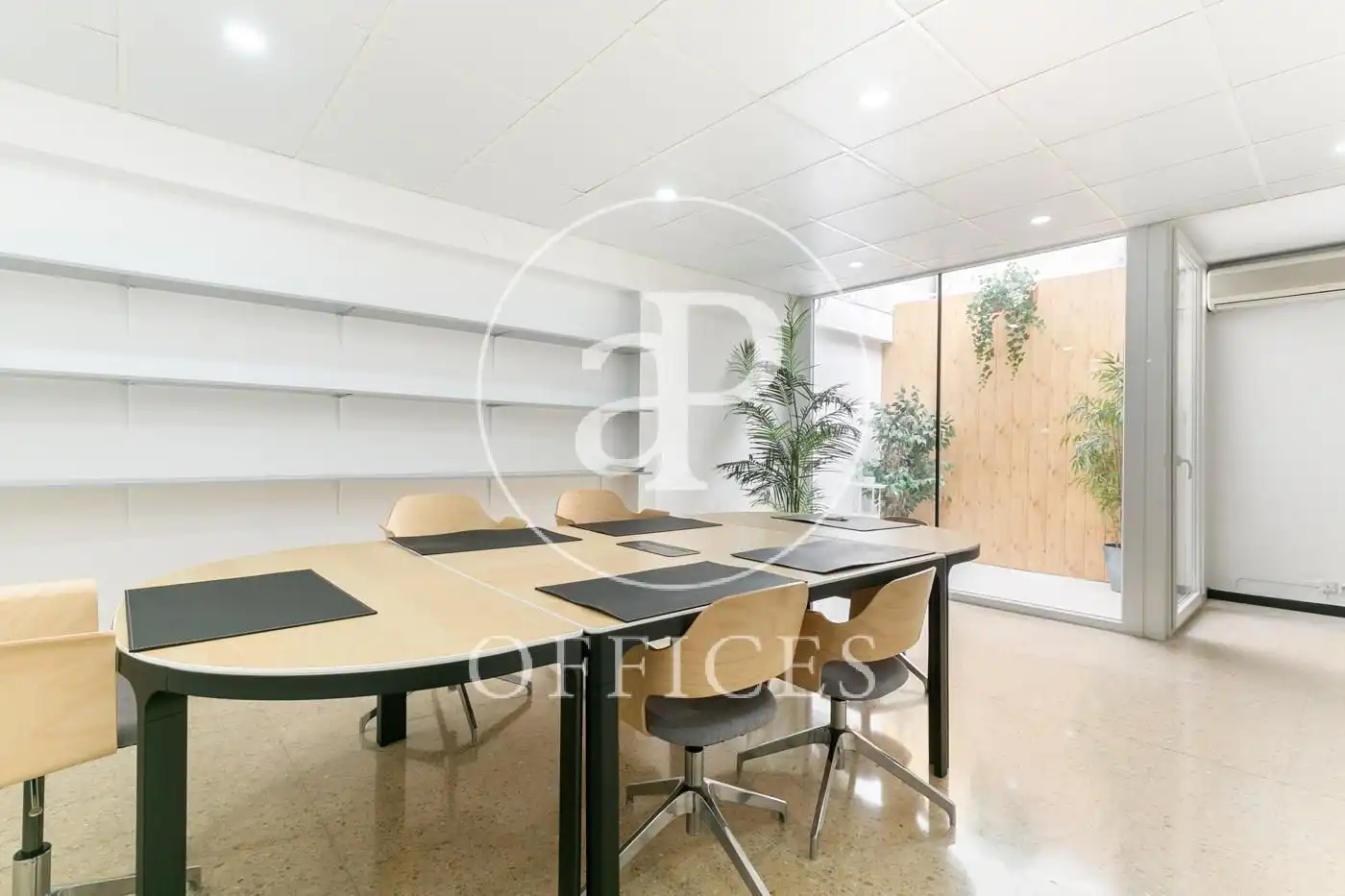 Büro zum Verkauf in Barcelona mit Klimaanlage und Heizung