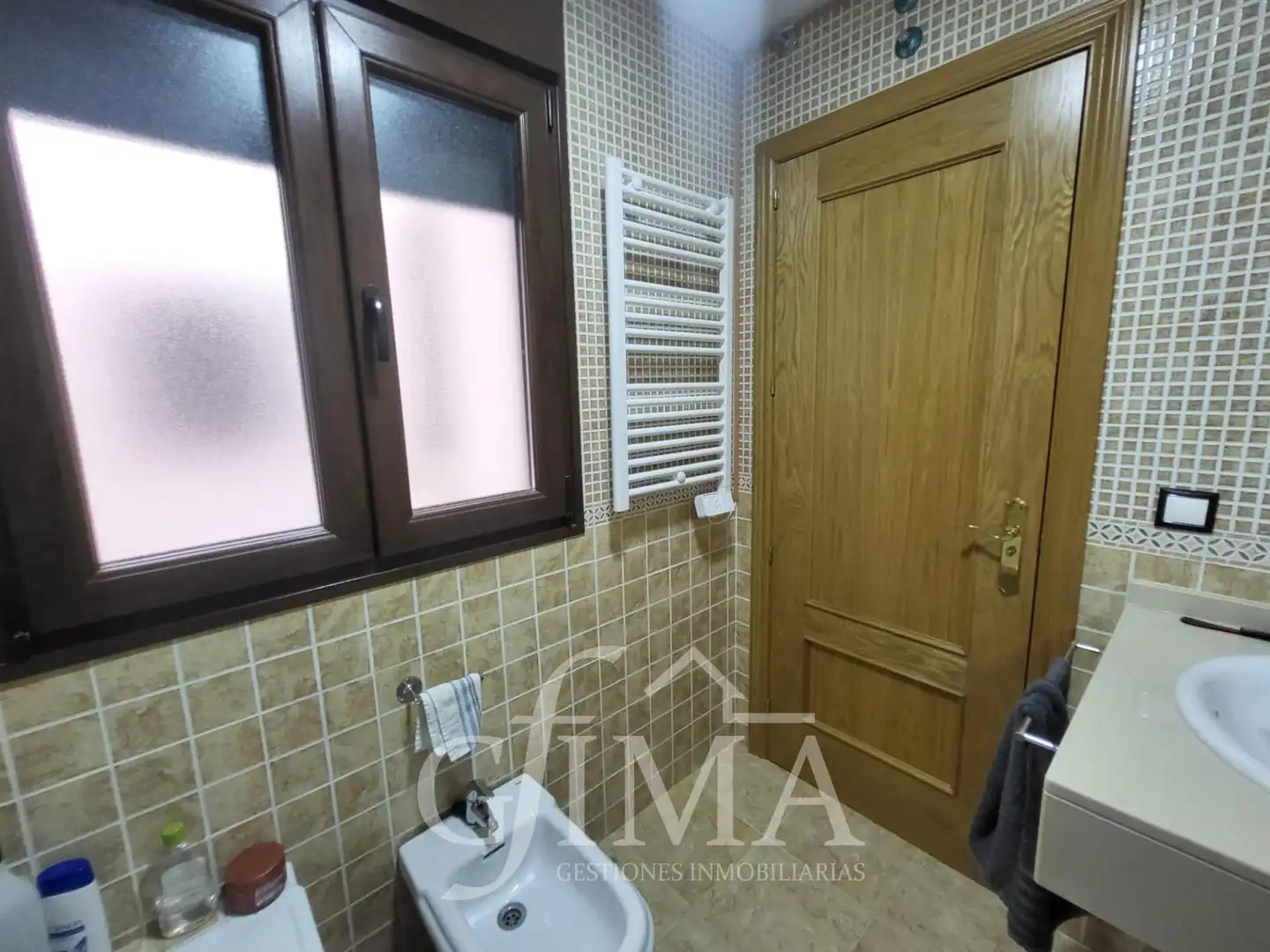 Baño de Apartamento en venta en Ruidera con Terraza, Amueblado y Piscina comunitaria