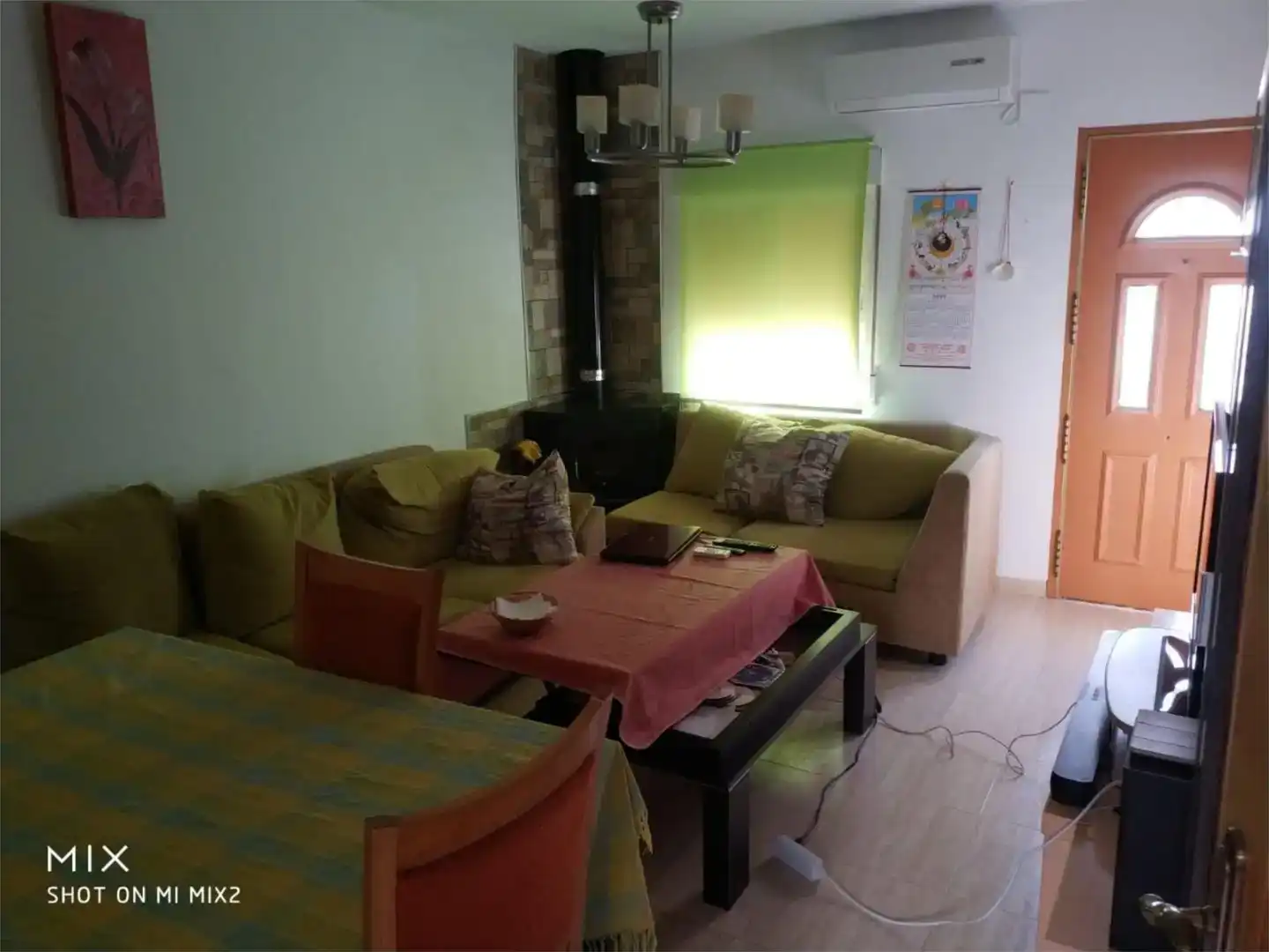 Sala d'estar de Casa adosada per a compartir en Jaén amb Moblat