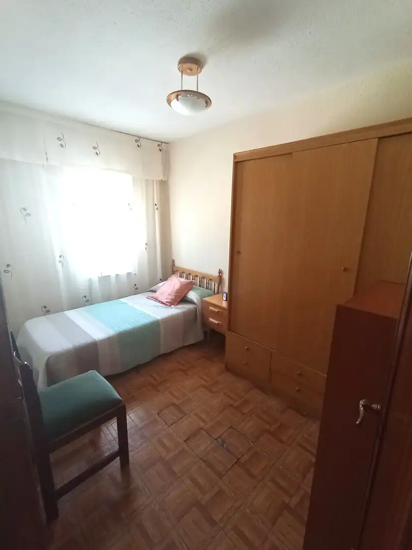 Schlafzimmer von Wohnung zur Miete in Madrid mit Klimaanlage, Heizung und Terrasse
