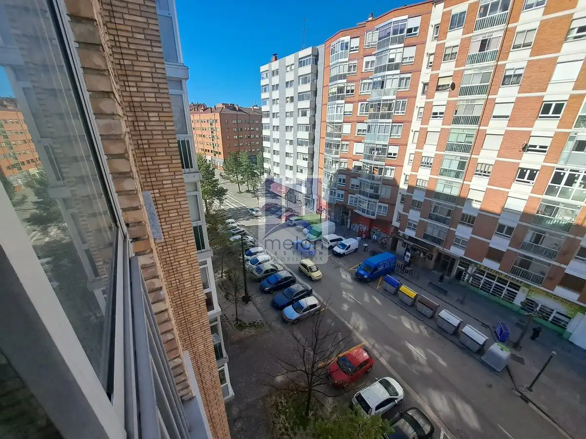 Aparcament de Pis en venda en Burgos Capital