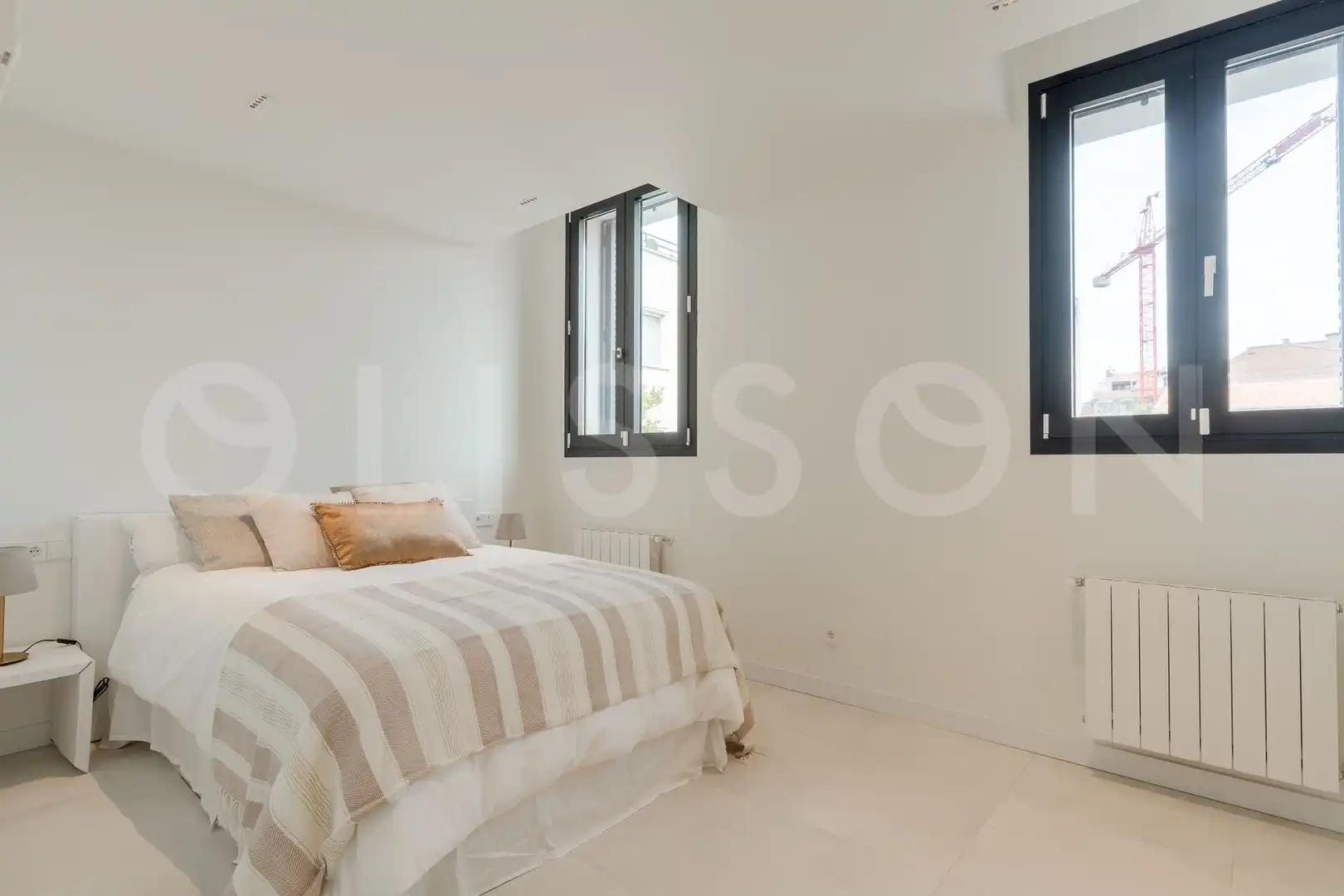 Bedroom of Houses for sale in Madrid  with Air Conditioner, Heating and Private garden