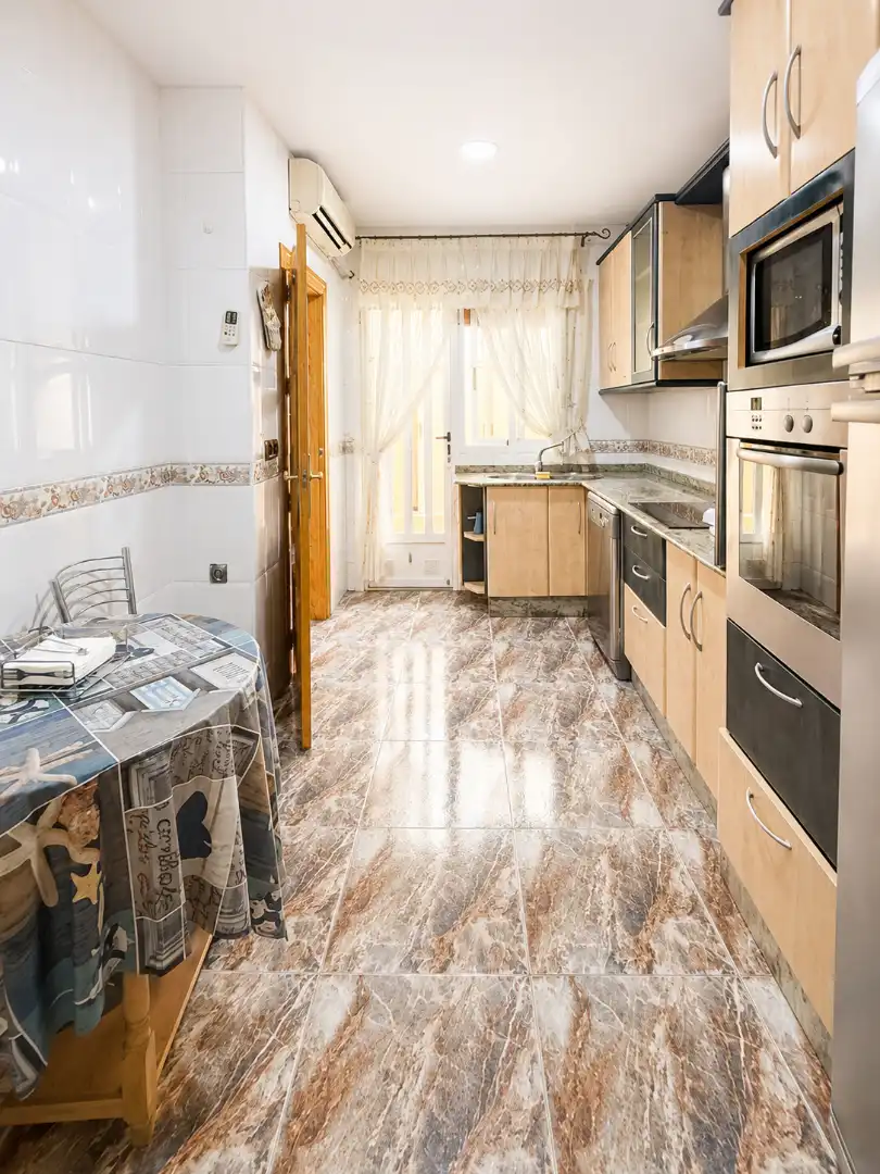 Cuina de Casa o xalet de lloguer en Murcia amb Aire condicionat, Calefacció i Terrassa