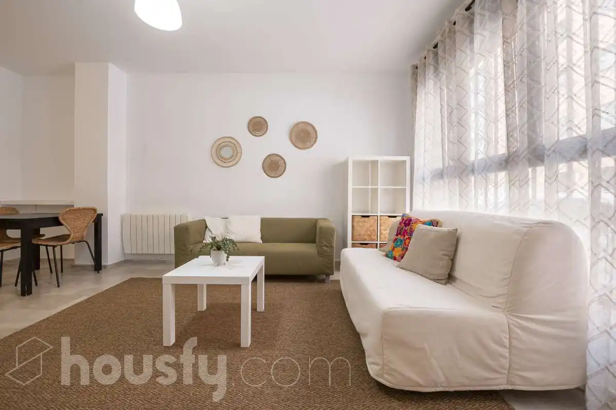 Sala d'estar de Planta baixa de lloguer en Madrid amb Calefacció