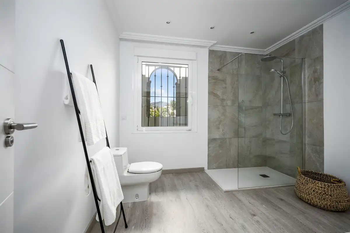 Chalet con piscina en venta en Nueva Andalucía, imagen 26