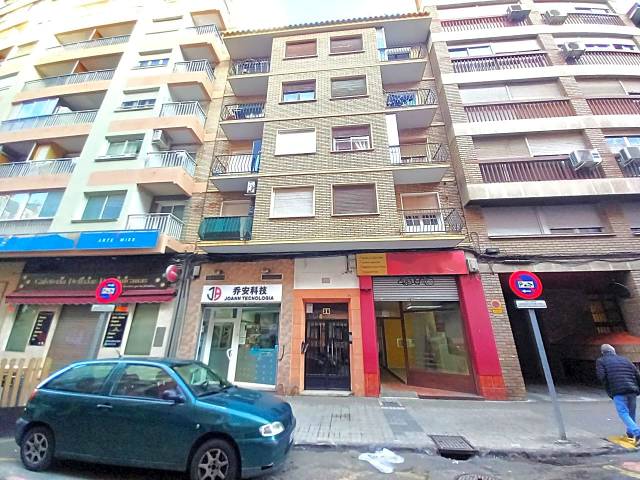 Local comercial en Alquiler en Del Padre Manjón, 36 en Barrio de Delicias
