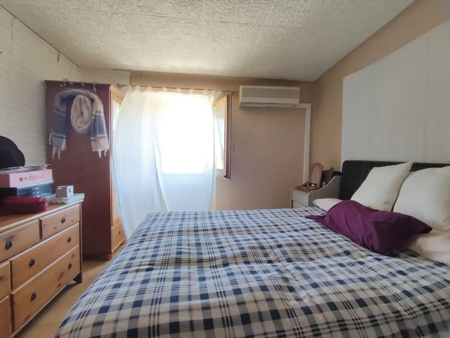 Habitación de Casa adosada en venta en Castellgalí con Aire acondicionado, Calefacción y Jardín privado