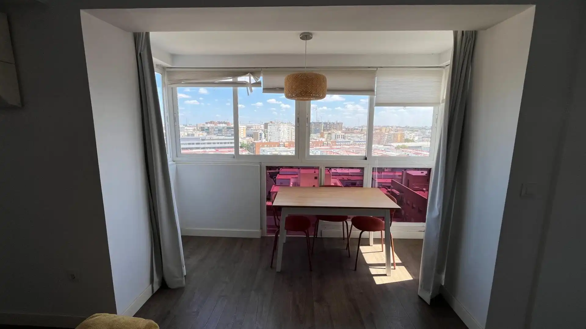 Flat for rent in Calle del Avión Cuatro Vientos, Parque María Luisa -Giralda Sur