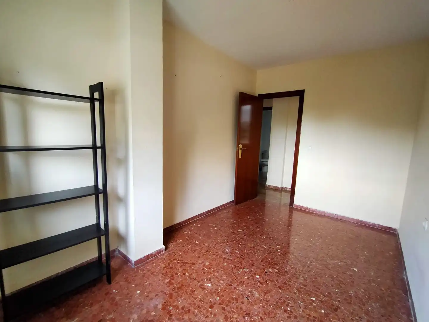 Flat for sale in Sevilla  with Air Conditioner and Terrace