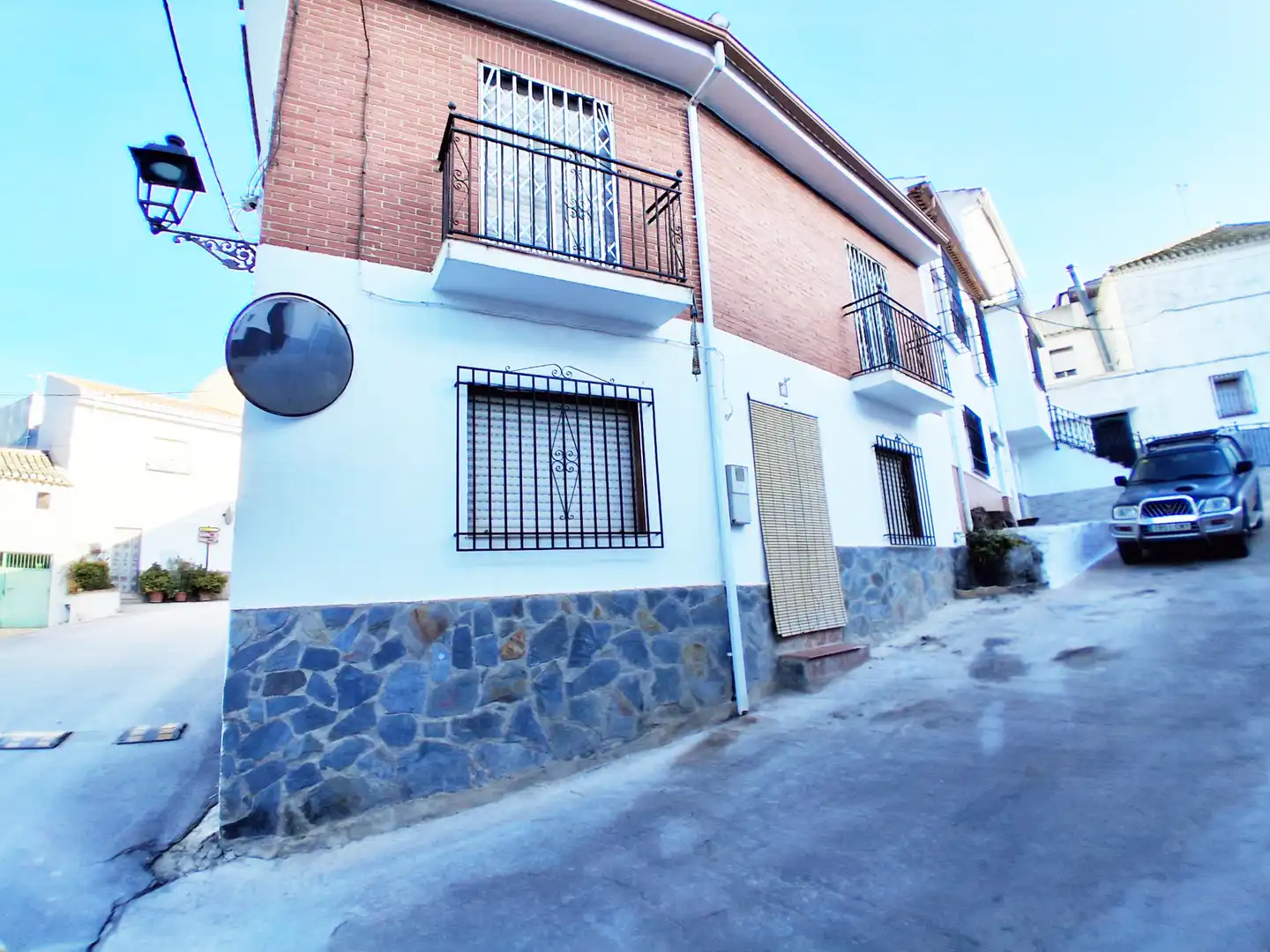 Vista exterior de Casa adosada en venda en Píñar