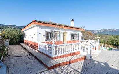 Vista exterior de Casa o xalet en venda en Alforja amb Jardí privat