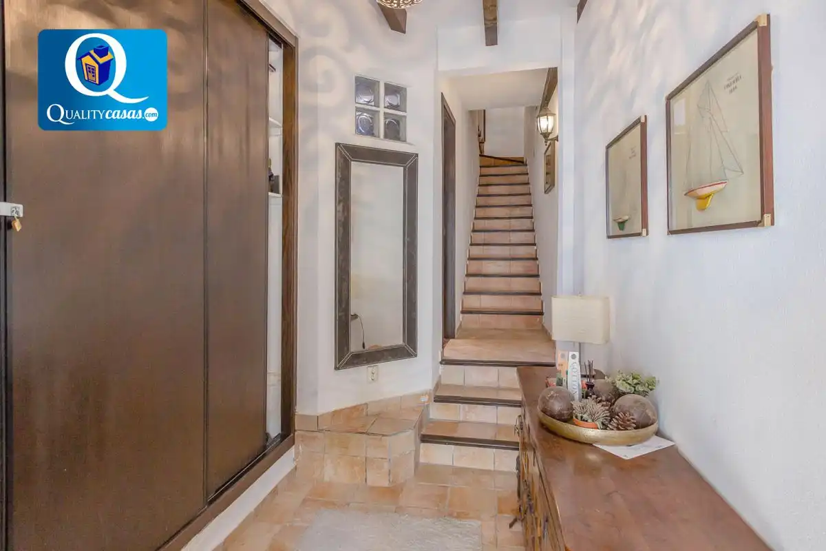 Maisonette zum Verkauf in Alicante / Alacant mit Klimaanlage, Heizung und Terrasse