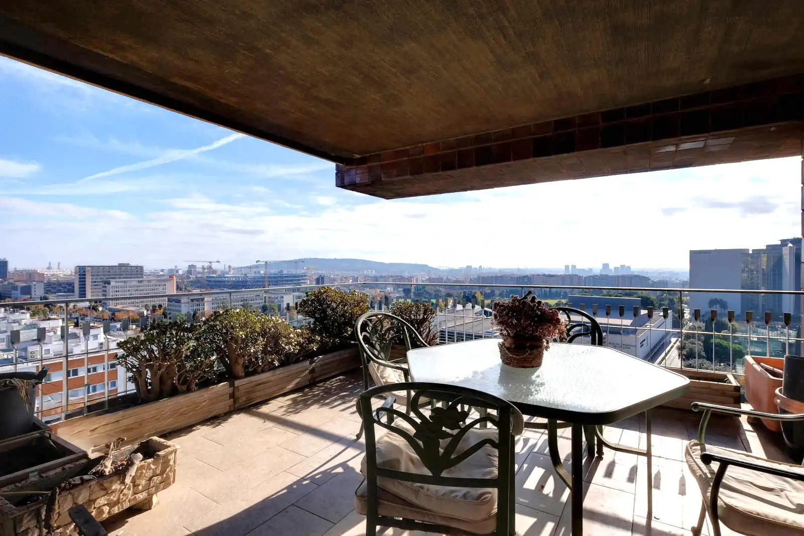 Terrasse von Wohnung zum Verkauf in Barcelona mit Klimaanlage, Heizung und Parkett