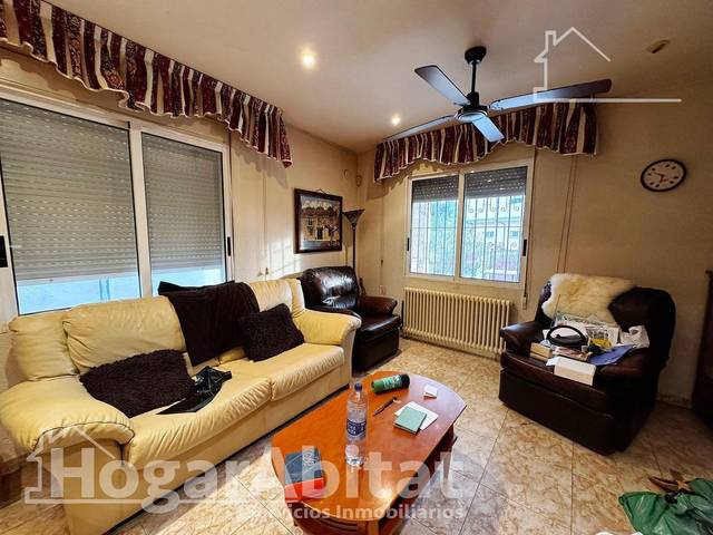 Casa-chalet en Venta en Calle Mercedes Beltrán en Xert