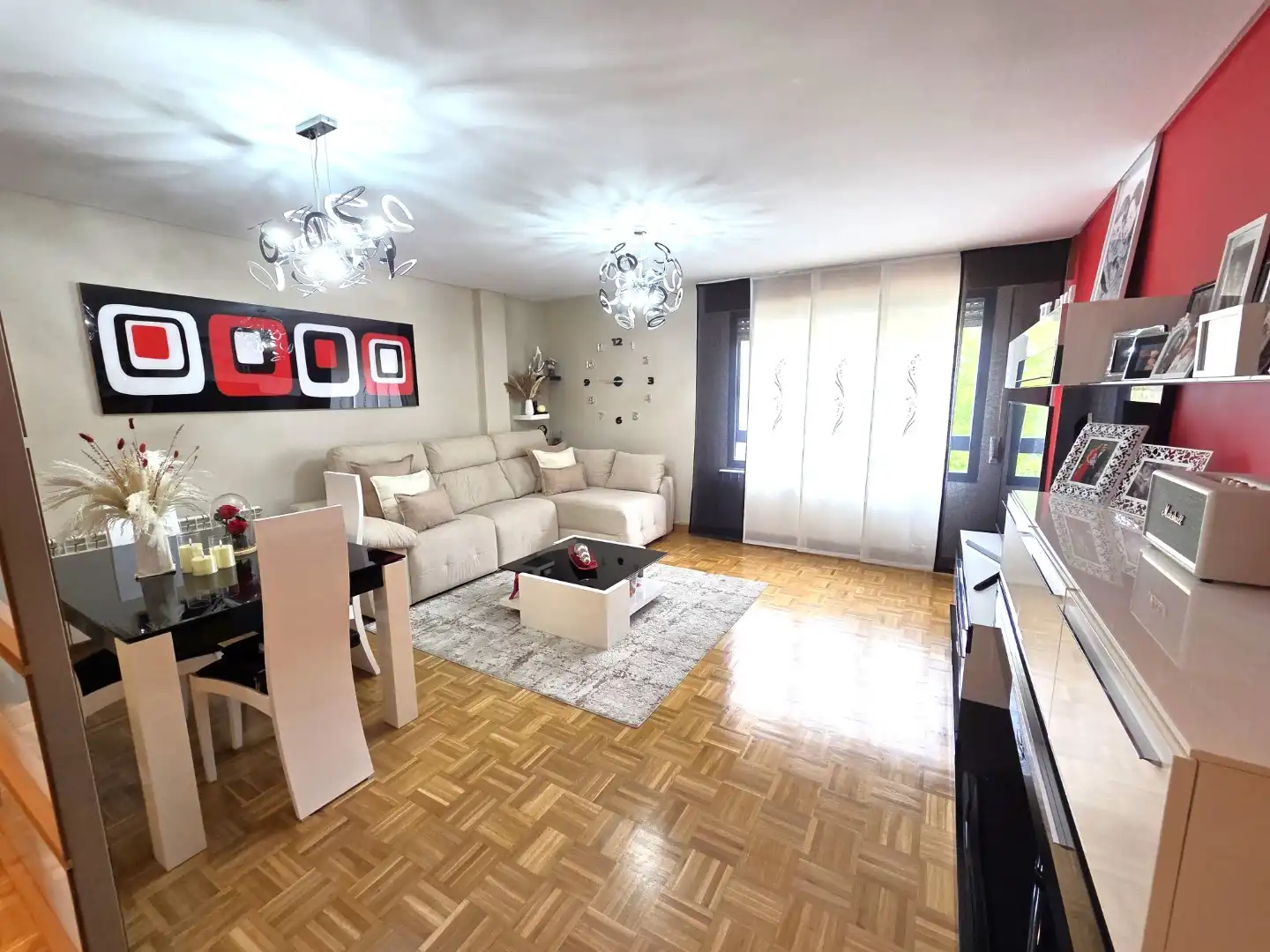 Sala de estar de Dúplex en venta en Burgos con Calefacción, Parquet y Trastero