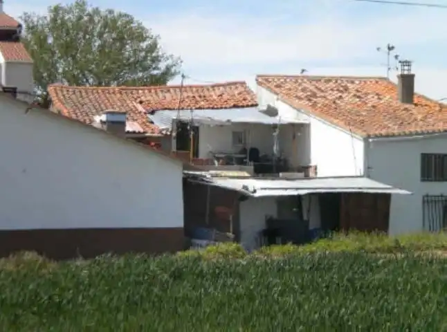 Vista exterior de Casa adosada en venda en Gema
