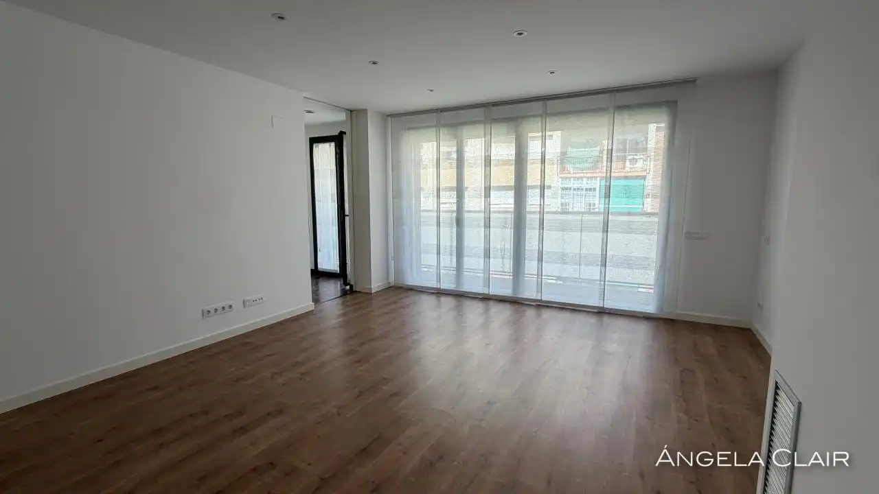 Sala de estar de Piso de alquiler en Barcelona con Aire acondicionado, Calefacción y Parquet