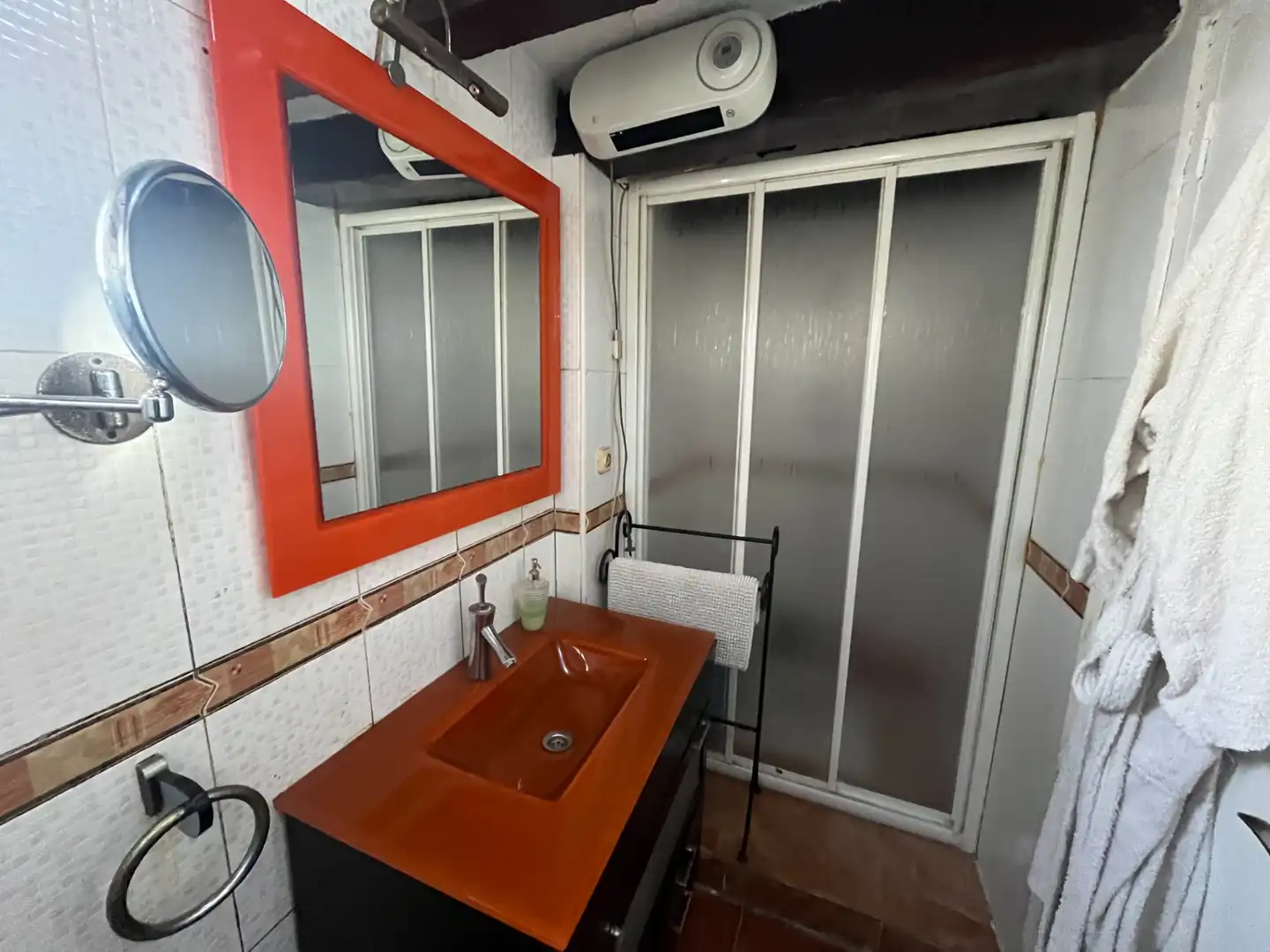 Baño de Finca rústica en venta en El Burgo de Ebro con Aire acondicionado, Calefacción y Jardín privado