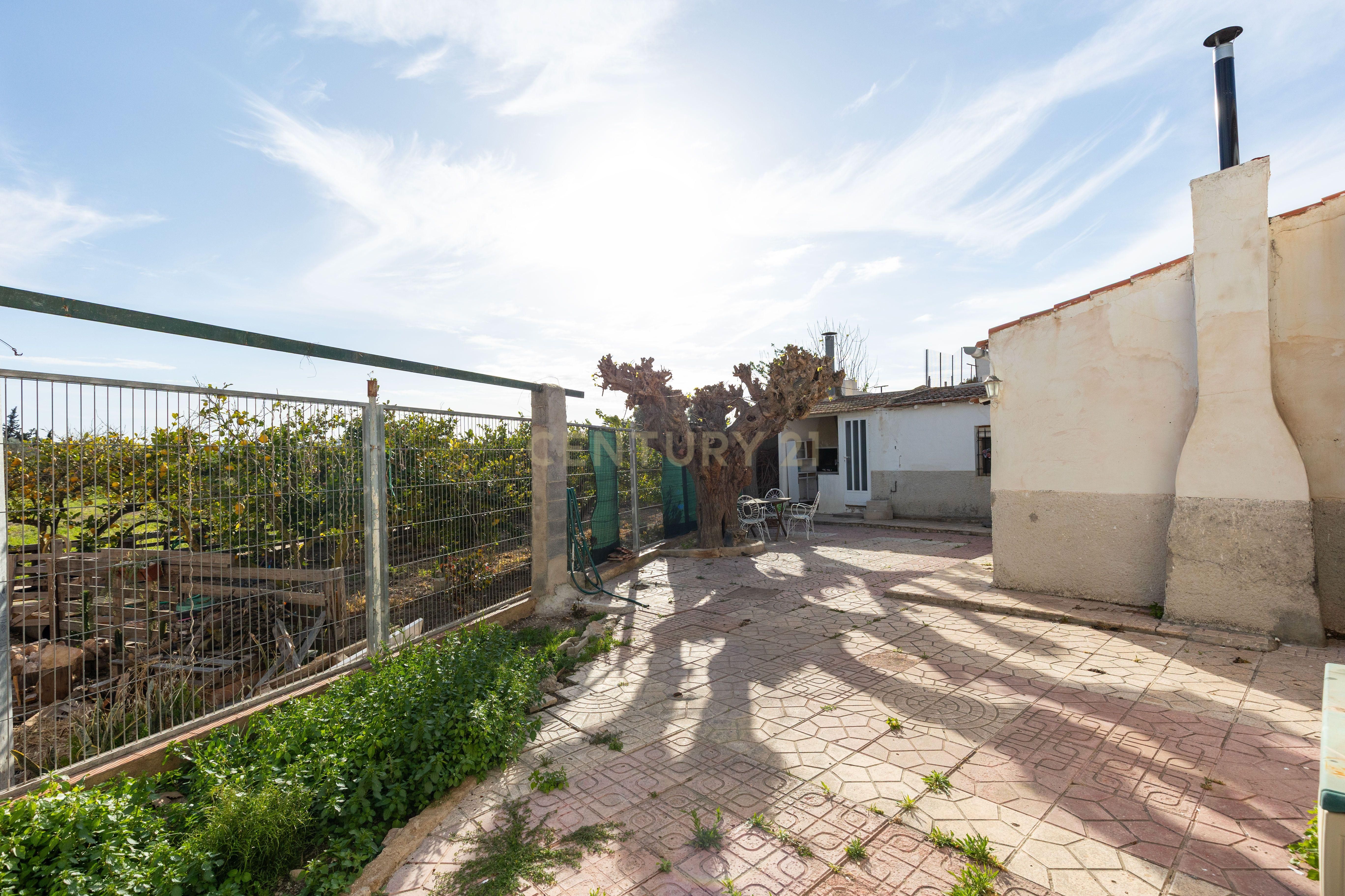 Exterior view of Single-family semi-detached for sale in Almoradí  with Air Conditioner, Oven and Microwave