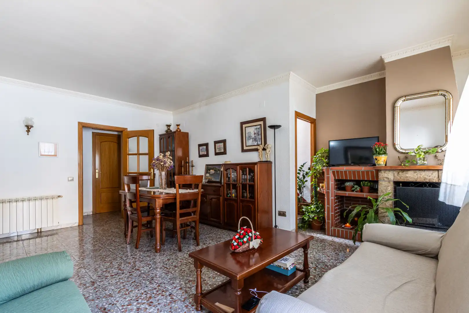 Casa adosada en venta en Carrer de l'Empordà, Ca n'Oriac