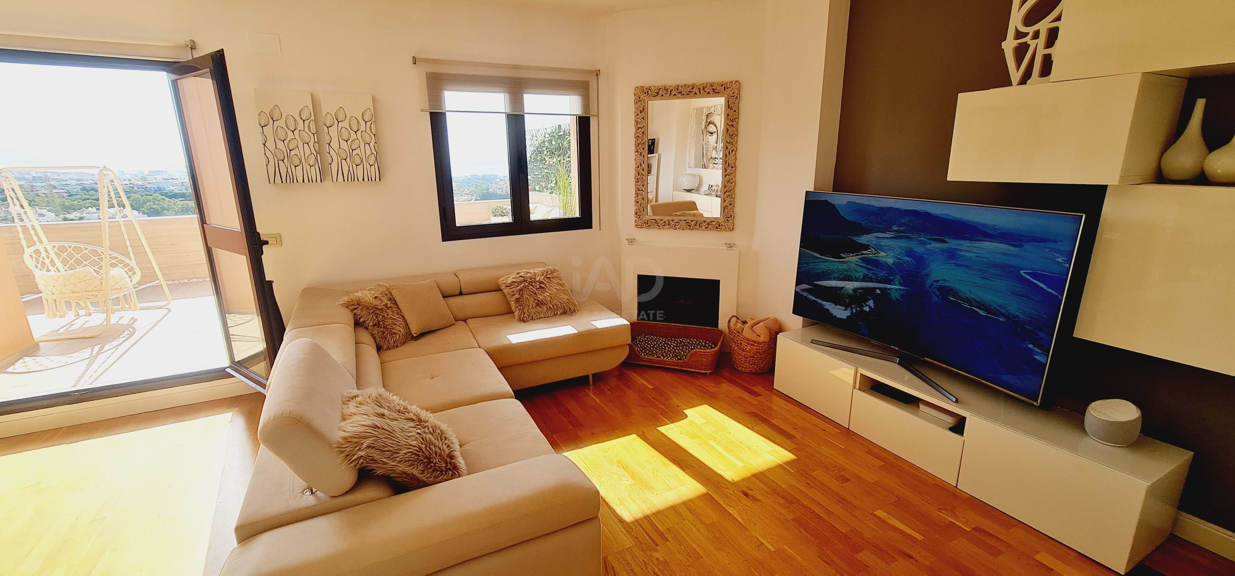 Living room of House or chalet for sale in Benalmádena  with Air Conditioner, Heating and Terrace