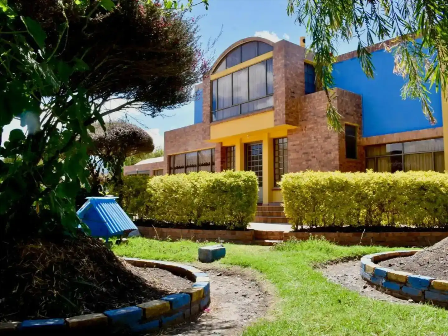 Vista exterior de Finca rústica en venda en Rota amb Traster i Moblat