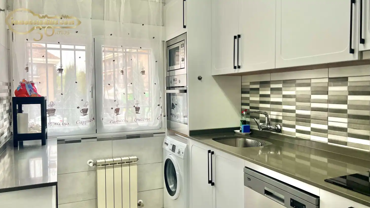 Cocina de Casa adosada de alquiler en Villaviciosa de Odón con Aire acondicionado y Calefacción