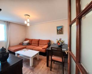 Living room of Flat for sale in Burgos Capital  with Heating, Parquet flooring and Storage room