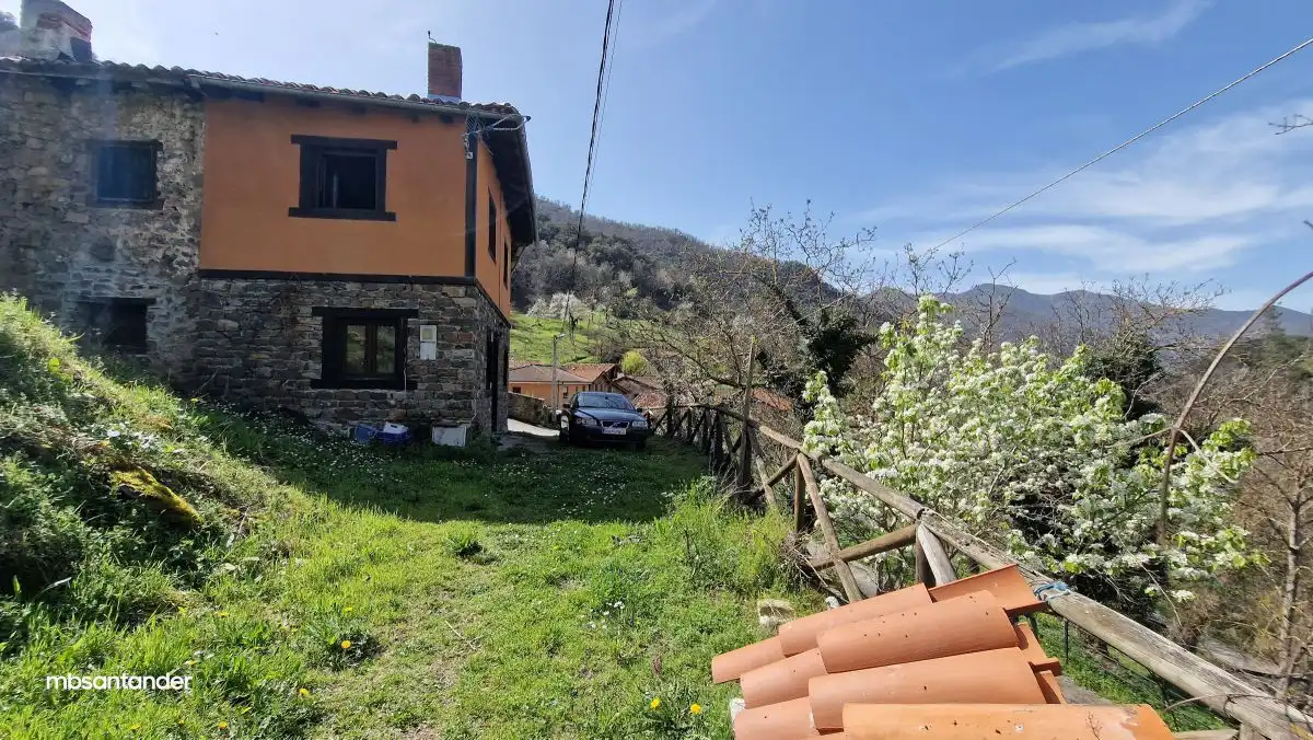 Exterior view of Houses for sale in Pesaguero  with Heating and Storage room