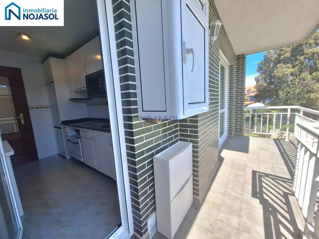 Terraza de Apartamento de alquiler en Noja con Calefacción, Terraza y Amueblado