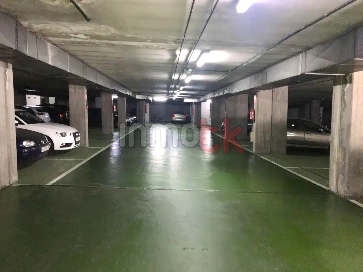 Aparcament de Garatge de lloguer en A Coruña Capital 