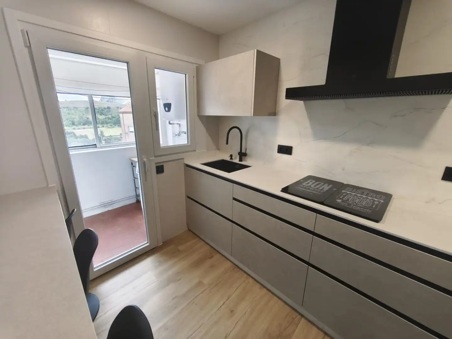 Cocina de Piso en venta en Santiago de Compostela 