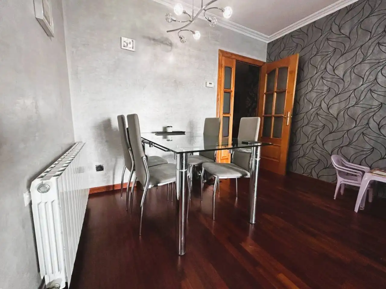 Dining room of Flat for sale in Sabadell  with Air Conditioner, Heating and Parquet flooring