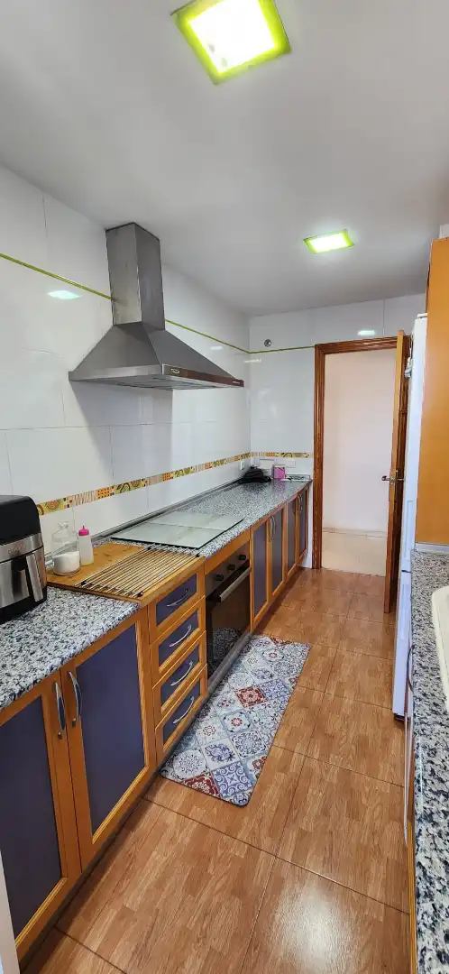 Cocina de Piso en venta en Sevilla con Aire acondicionado, Terraza y Trastero