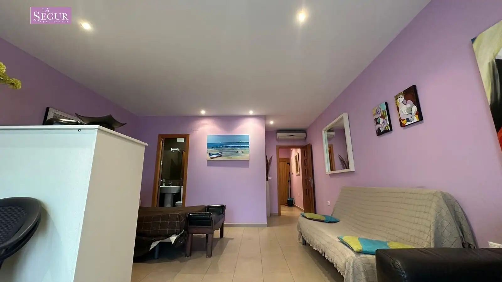 Sala d'estar de Dúplex en venda en Conil de la Frontera amb Terrassa, Traster i Moblat