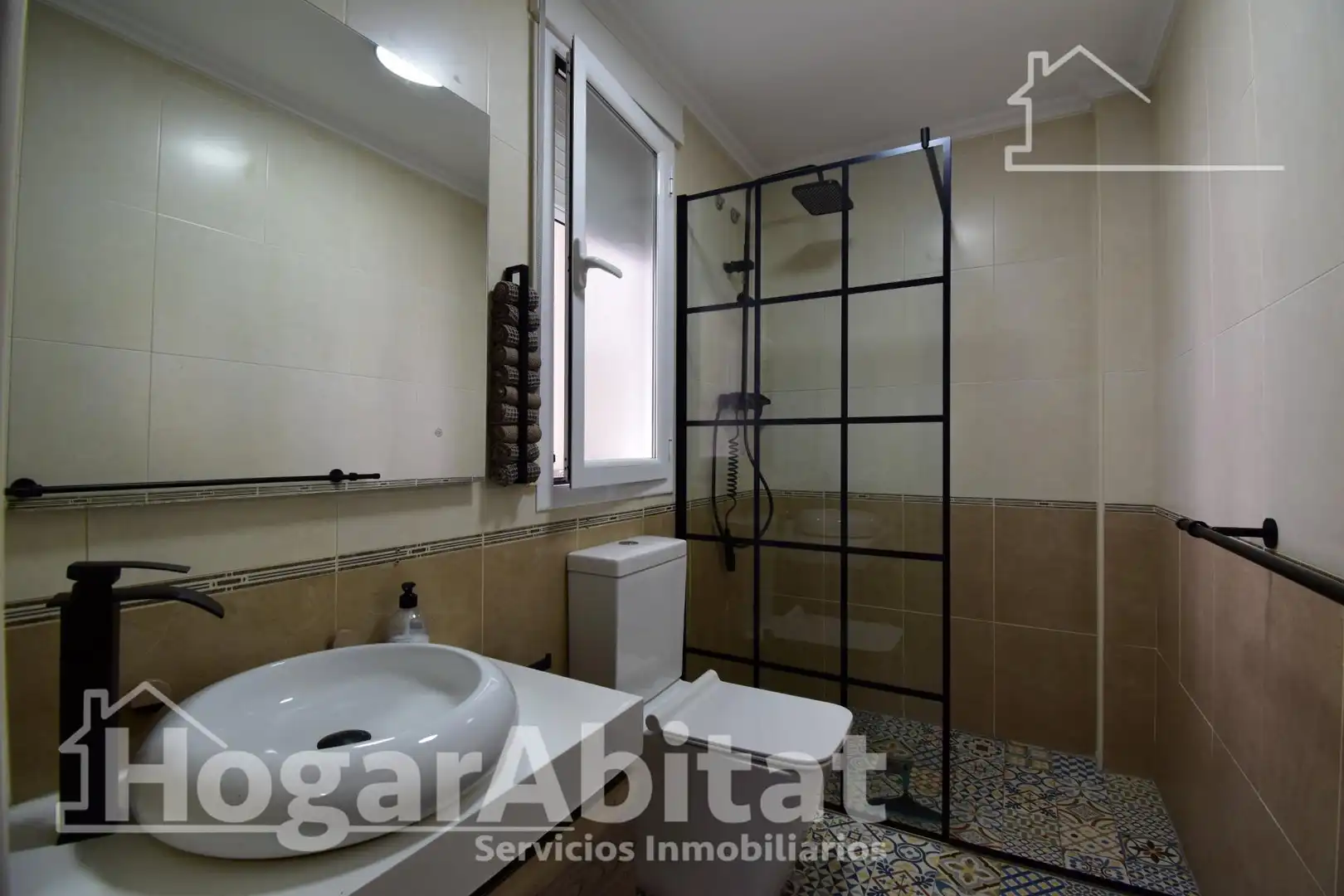 Baño de Casa adosada en venta en Guardamar de la Safor con Terraza, Trastero y Balcón