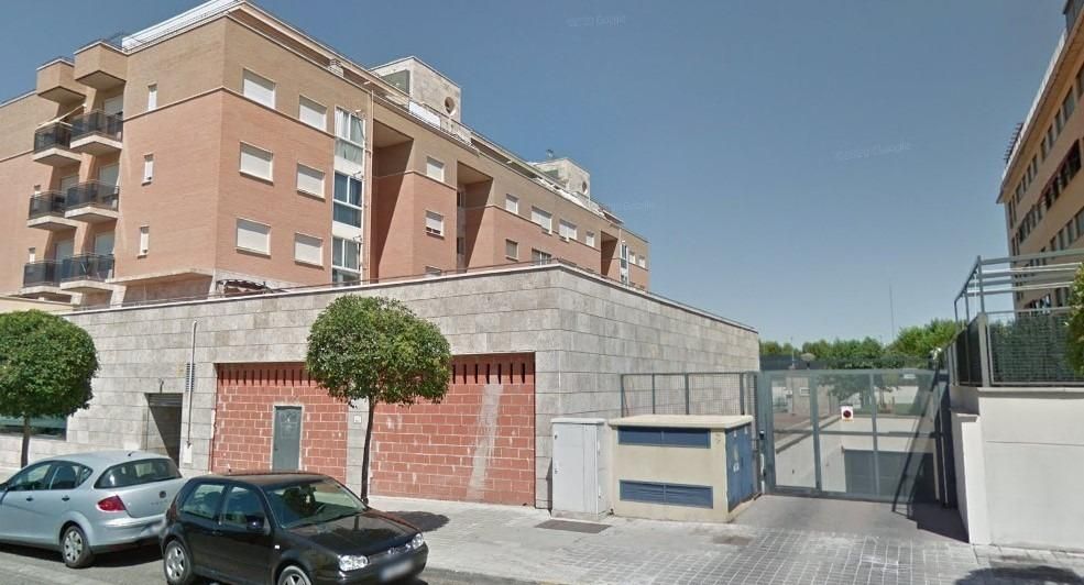 Exterior view of Garage for sale in Ciudad Real Capital