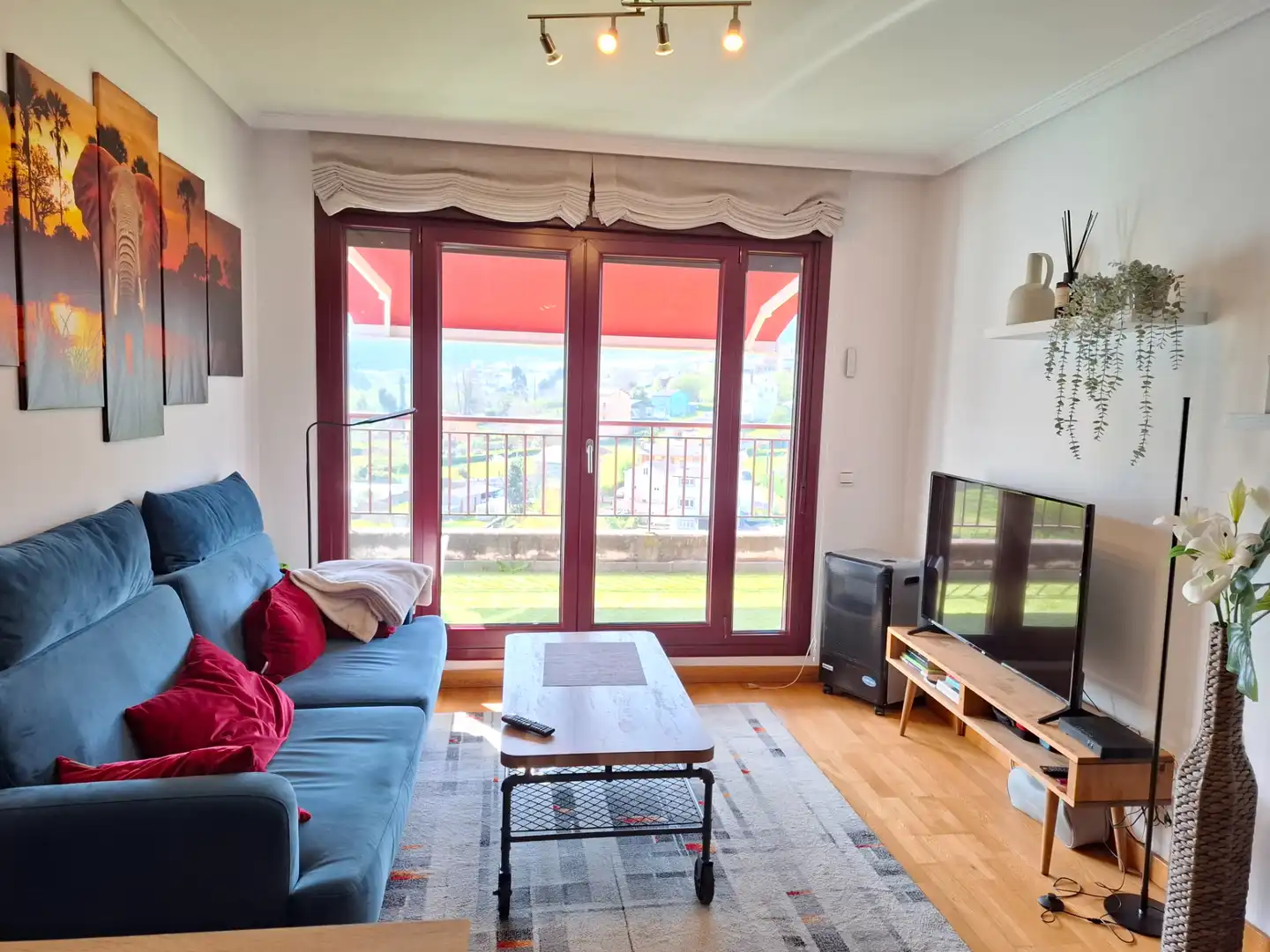 Sala de estar de Ático en venta en Viveiro con Terraza, Trastero y Amueblado