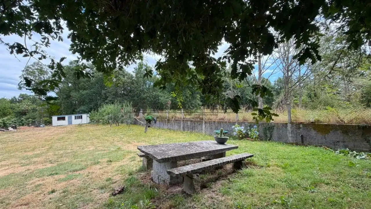 Jardí de Casa o xalet en venda en Ourense Capital  amb Calefacció, Jardí privat i Terrassa